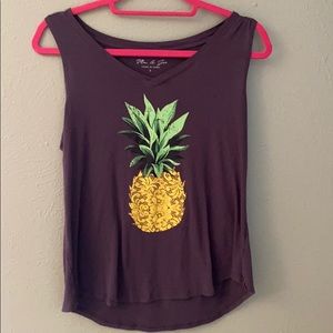 Pineapple v-neck tank top, size small